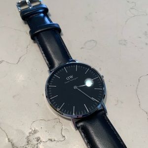 DANIEL WELLINGTON Classic Sheffield Leather Watch